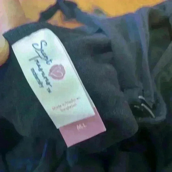 Secret Treasures Maternity Black Undershirt Tank with built in support size M L - Picture 3 of 6